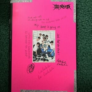 K-Pop Stray Kids Rockstar Album